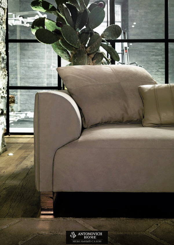 Longhi Ford Modular Sofa, view 5