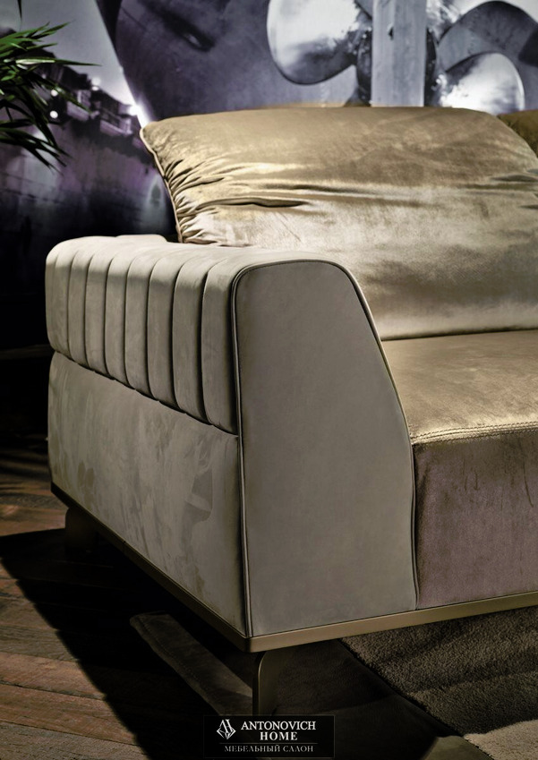 Longhi Sheffield Modular Sofa, view 5