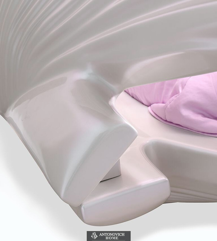 Circu Little Mermaid Shell Bed, view 9