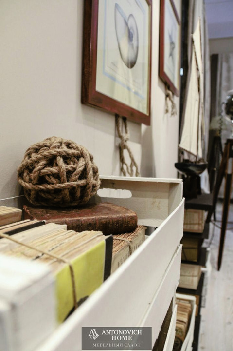Caroti ADMIRAL Living Room, view 7