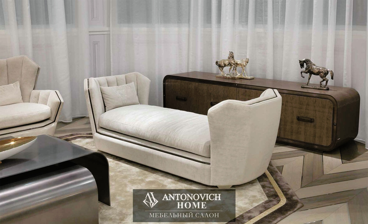 Visionnaire Hemingway Living Room, view 5