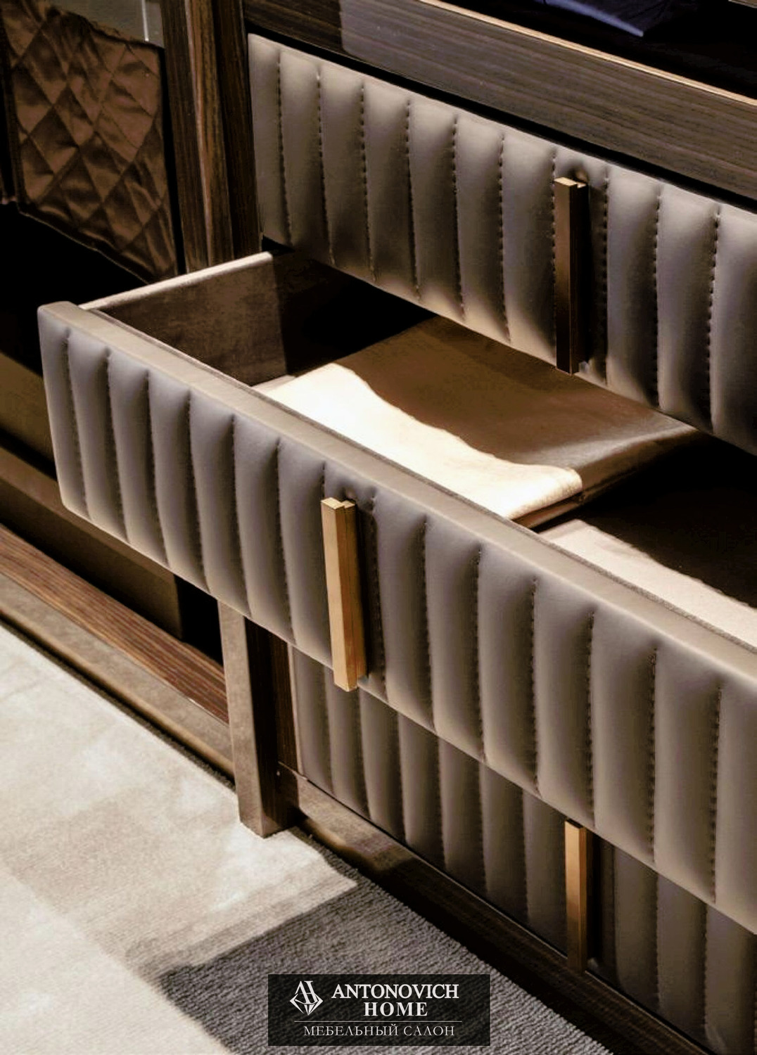 Signorini & Coco Daytona Walk-In Wardrobe, view 8