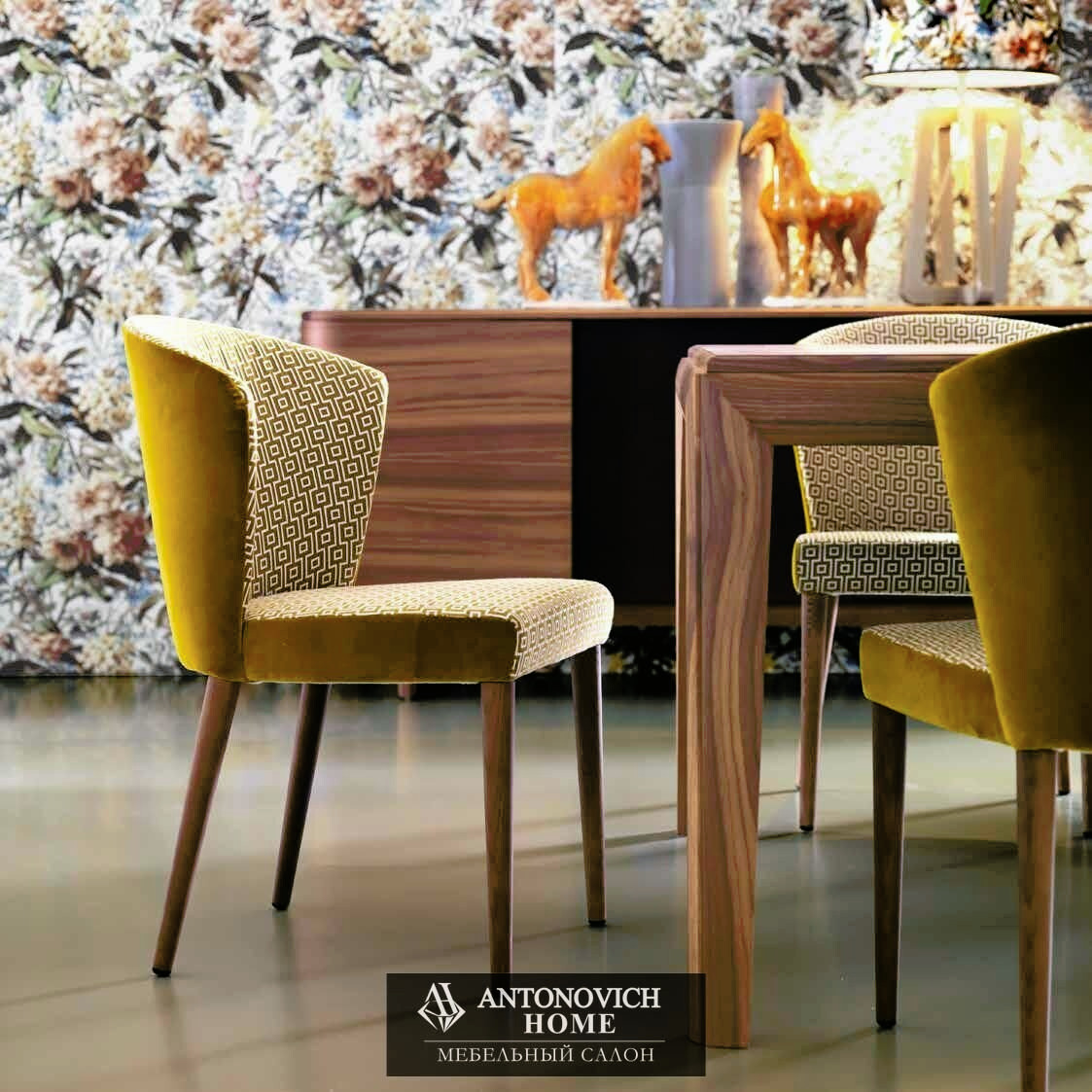 Grilli Worldesign 4 Dining Room, view 5
