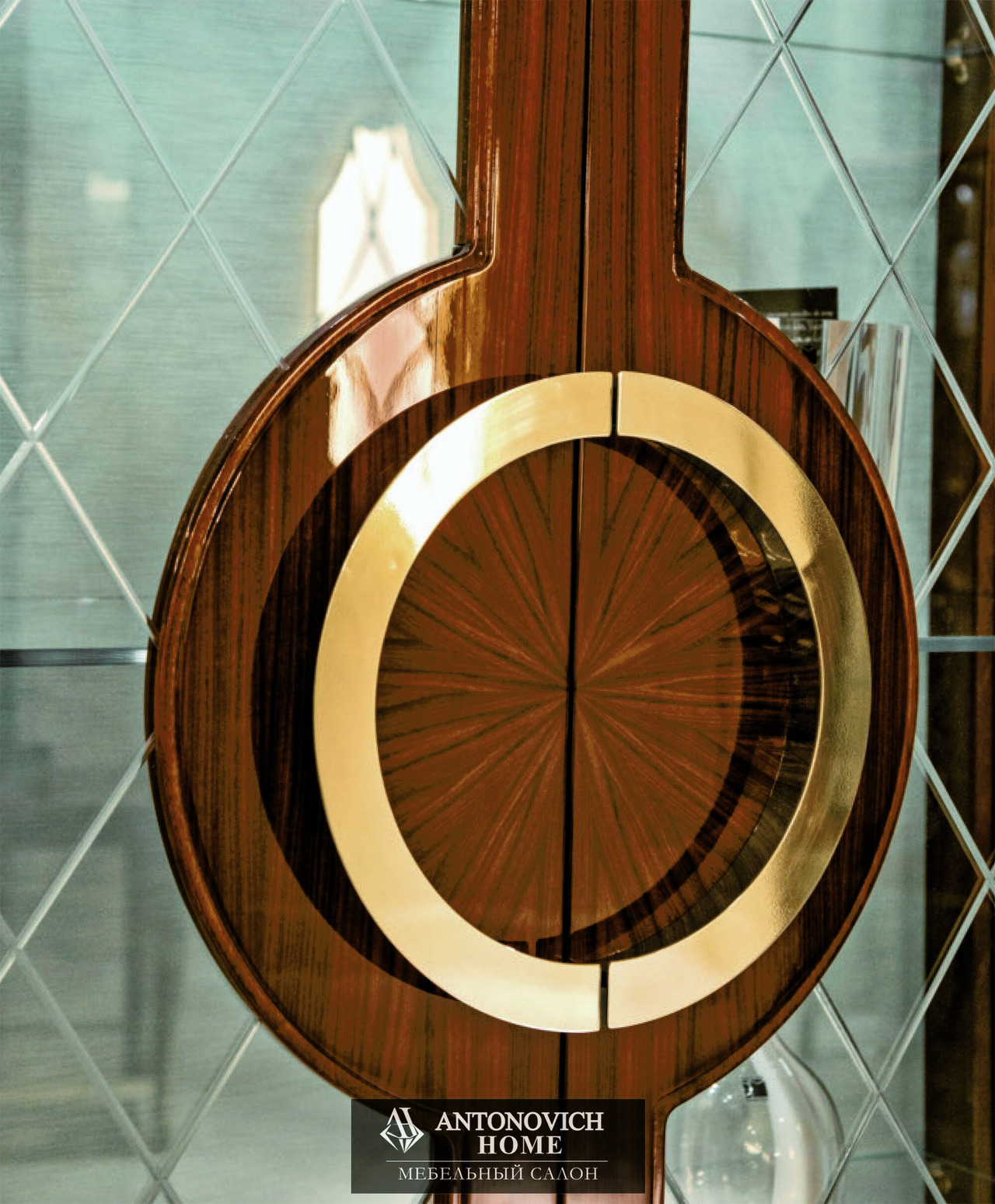 Bianchini Cafedesart Living Room in Rosewood, view 13