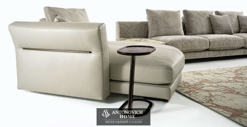 Longhi Sartoria Living Room, view 7