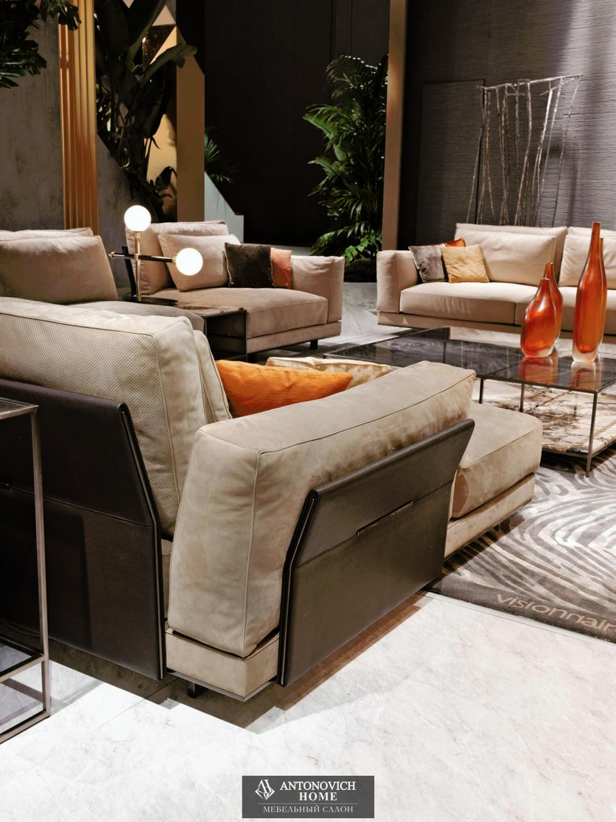Visionnaire Anthem Living Room, view 13