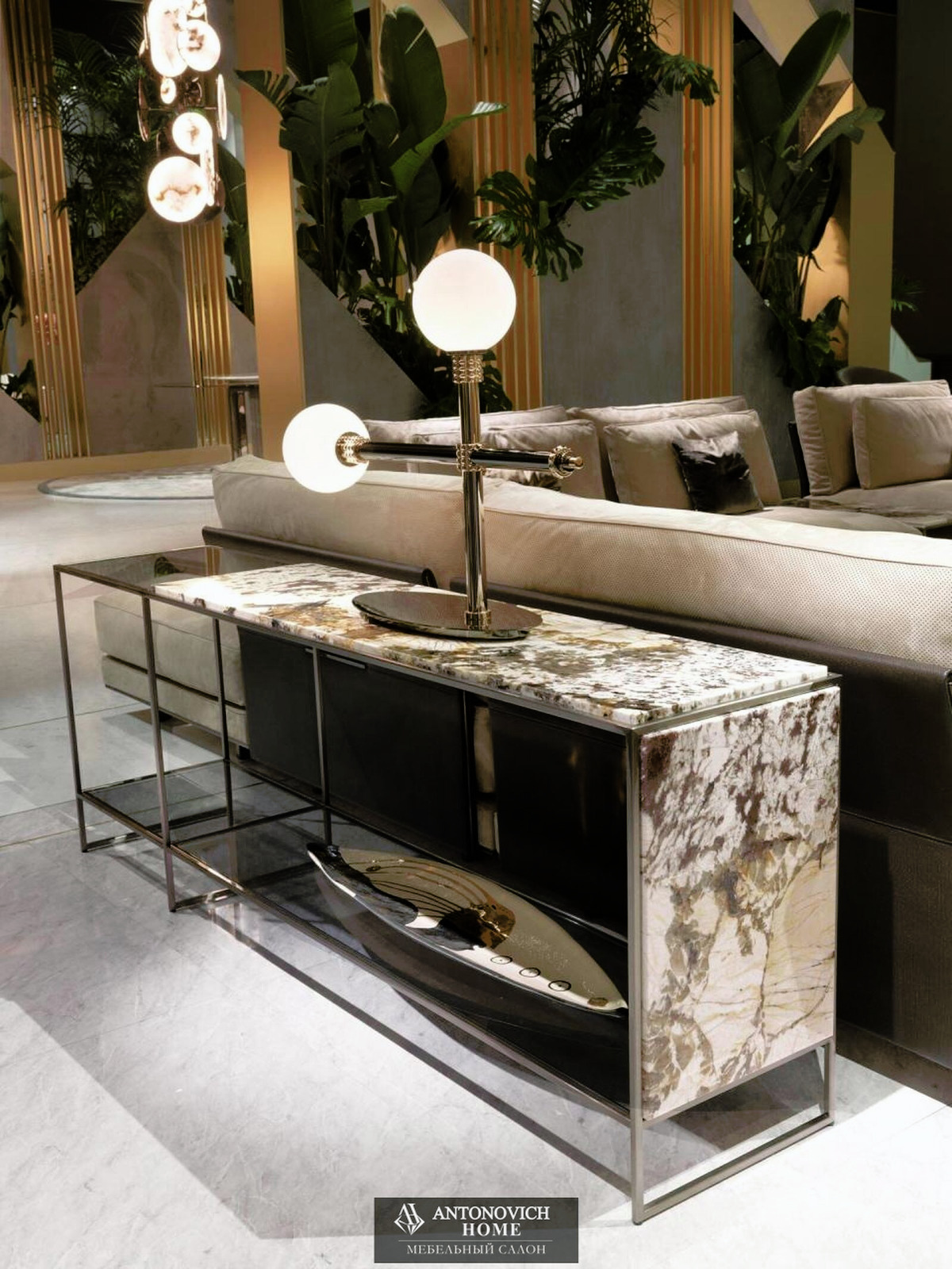 Visionnaire Anthem Living Room, view 17
