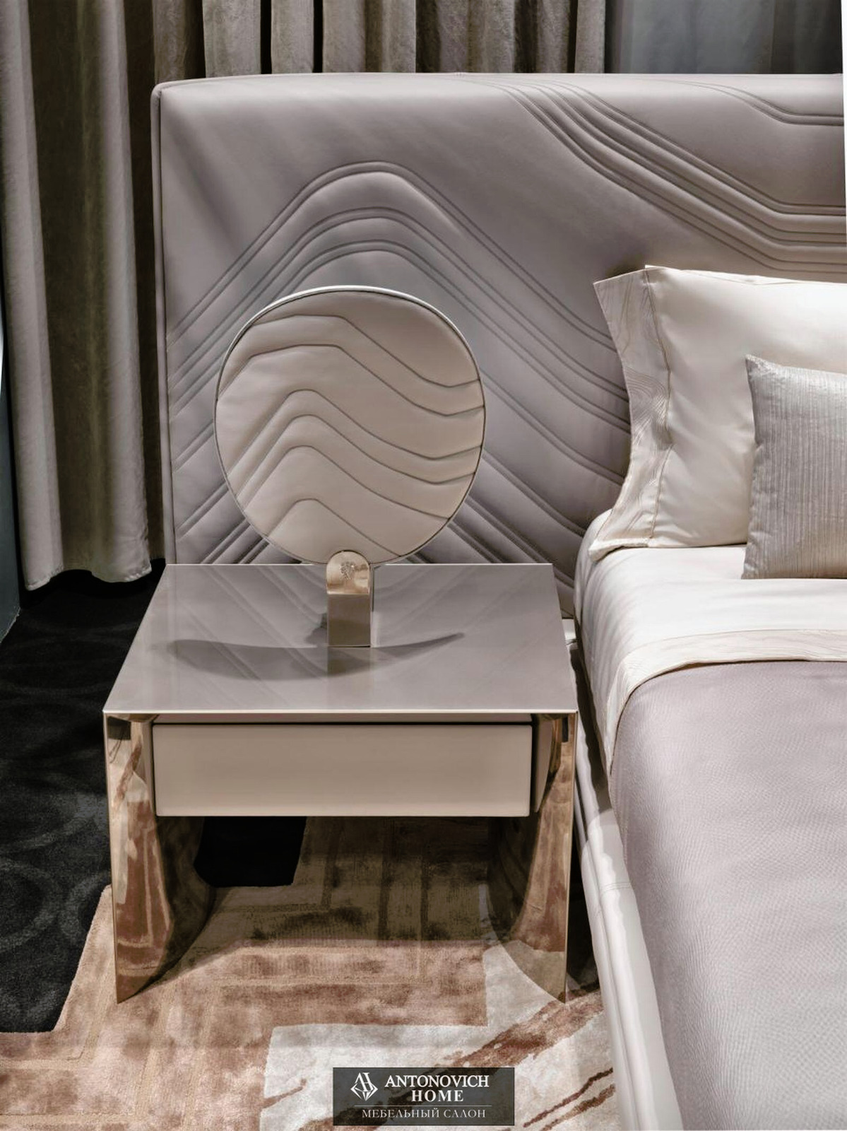 Visionnaire Ca Foscari Bedroom, view 3
