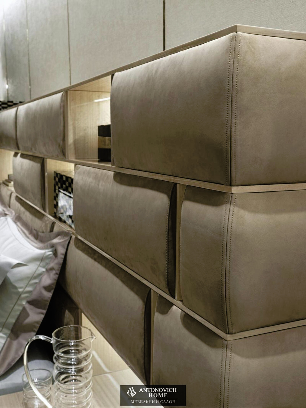 Visionnaire Emotion Bedroom, view 3