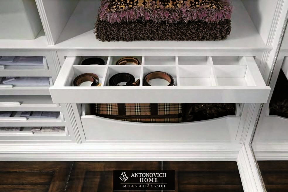 Pregno Way of Life Light Walk-In Wardrobe, view 7