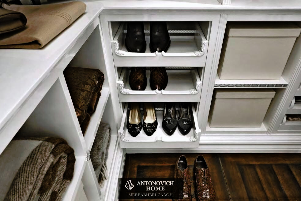 Pregno Way of Life Light Walk-In Wardrobe, view 9