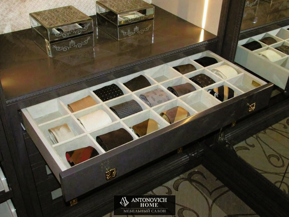 Pregno Way Of Life Dark Walk-In Wardrobe, view 5