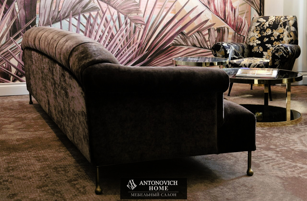 Luis Sofa by Dom Edizioni, view 3