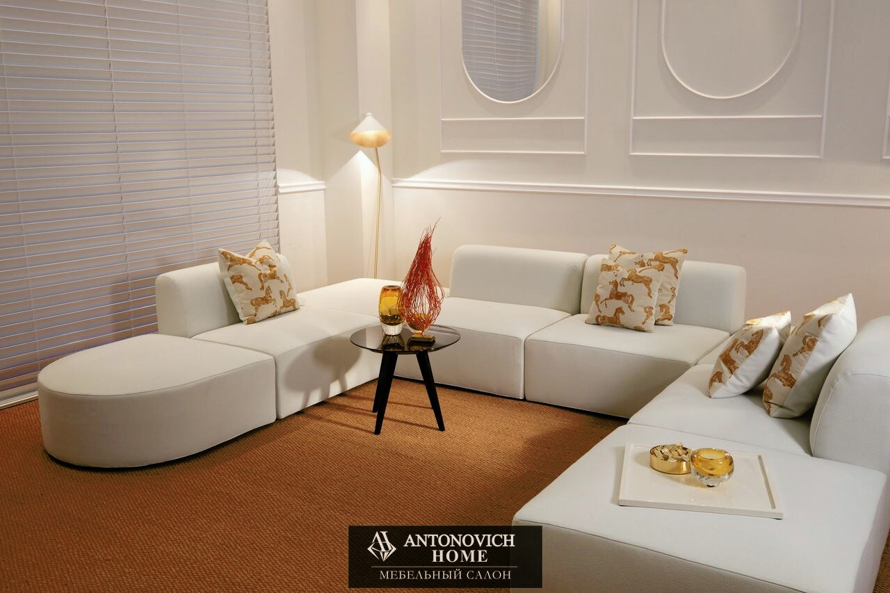 Roger Sofa by Dom Edizioni, view 2