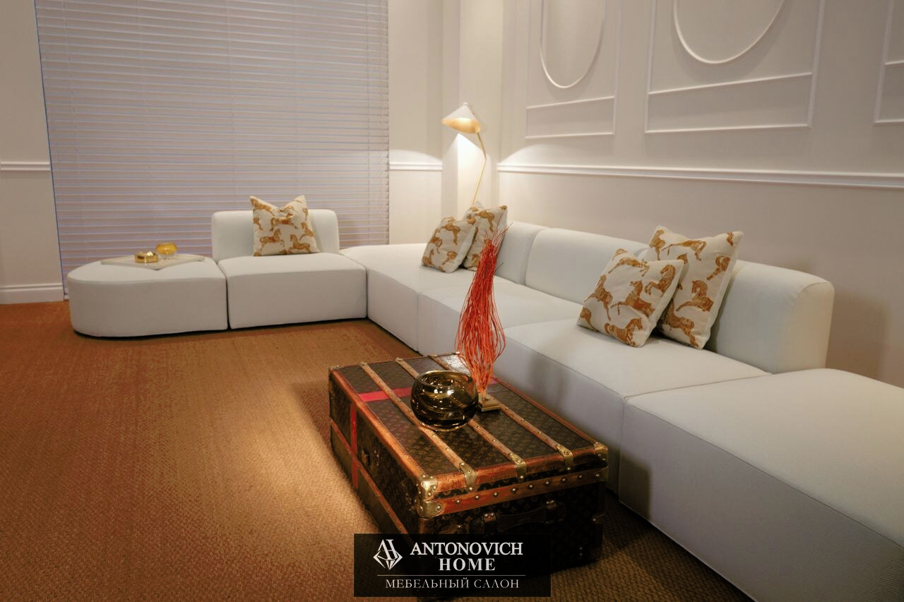 Roger Sofa by Dom Edizioni, view 4