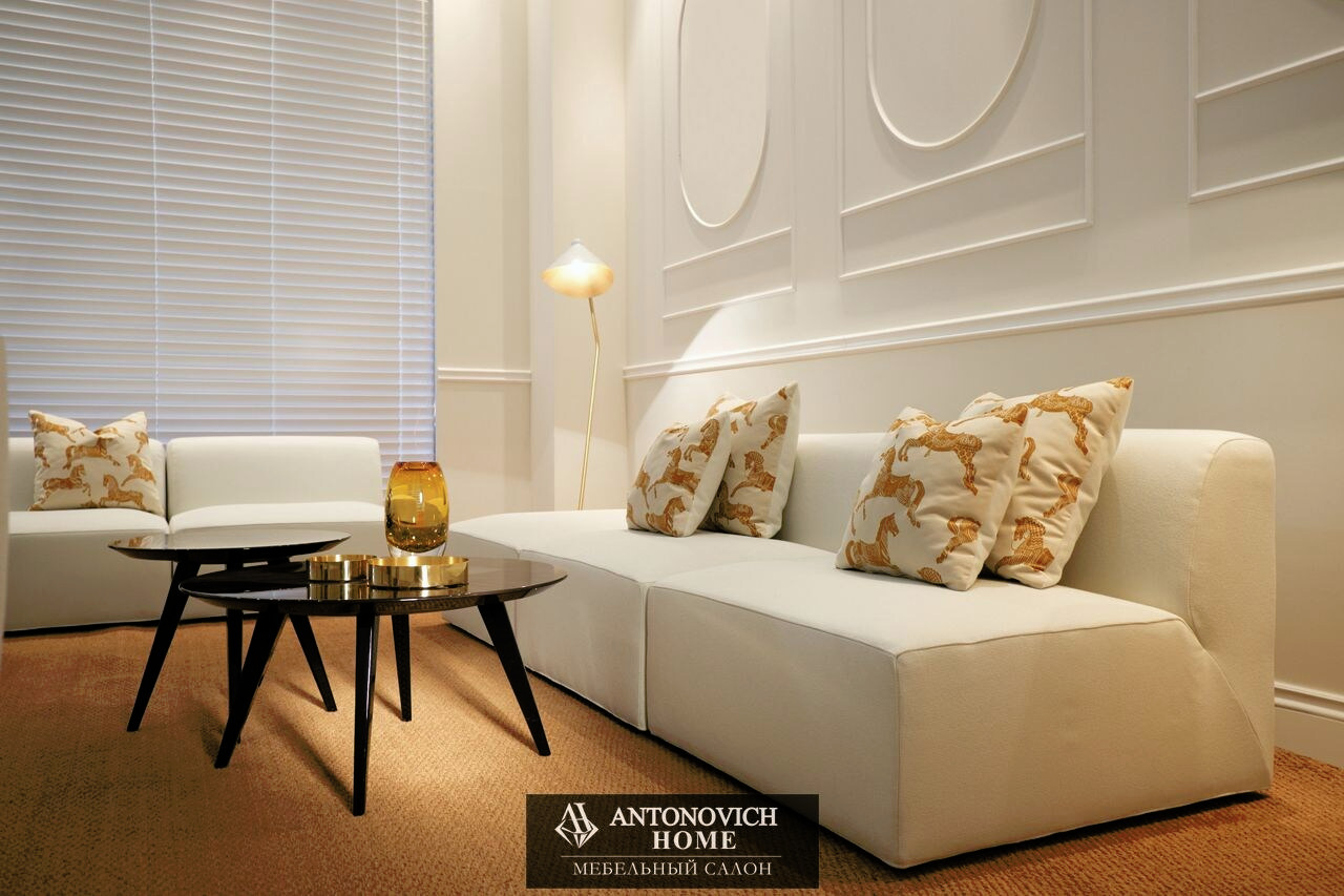 Roger Sofa by Dom Edizioni, view 3