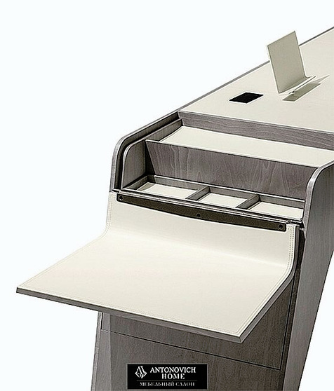 Giorgetti Tenet Executive Desk, view 4