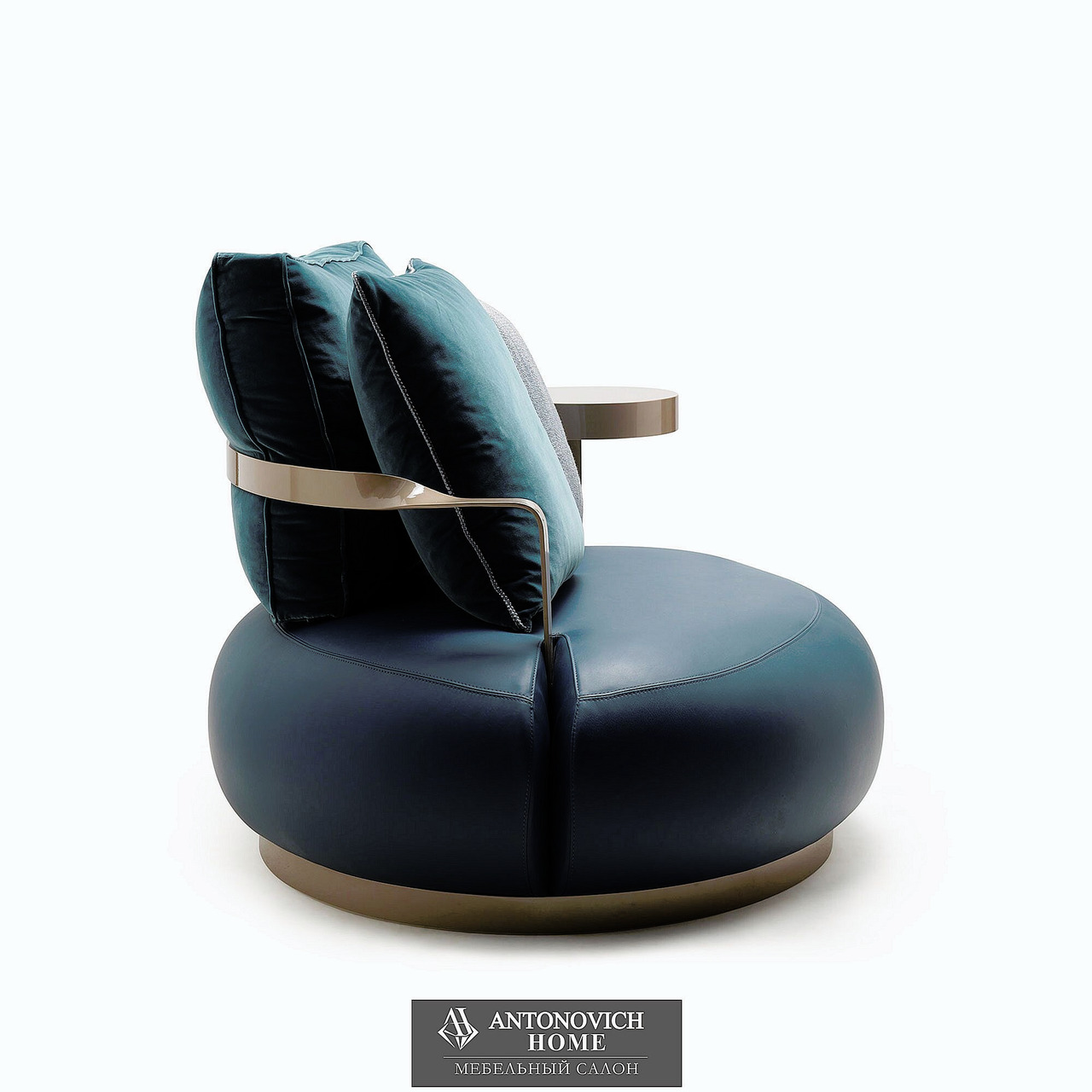 CorteZari Botero Armchair, view 9