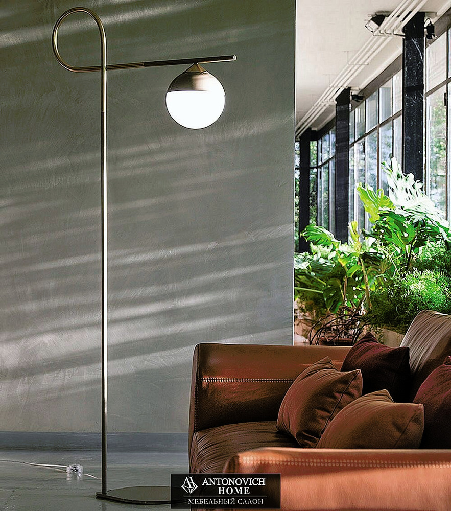 Diva Sofa by CorteZari, view 3