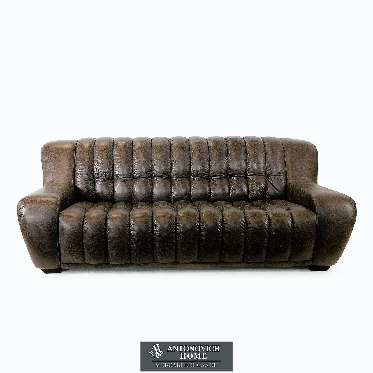 CorteZari Victor Sofa, view 5