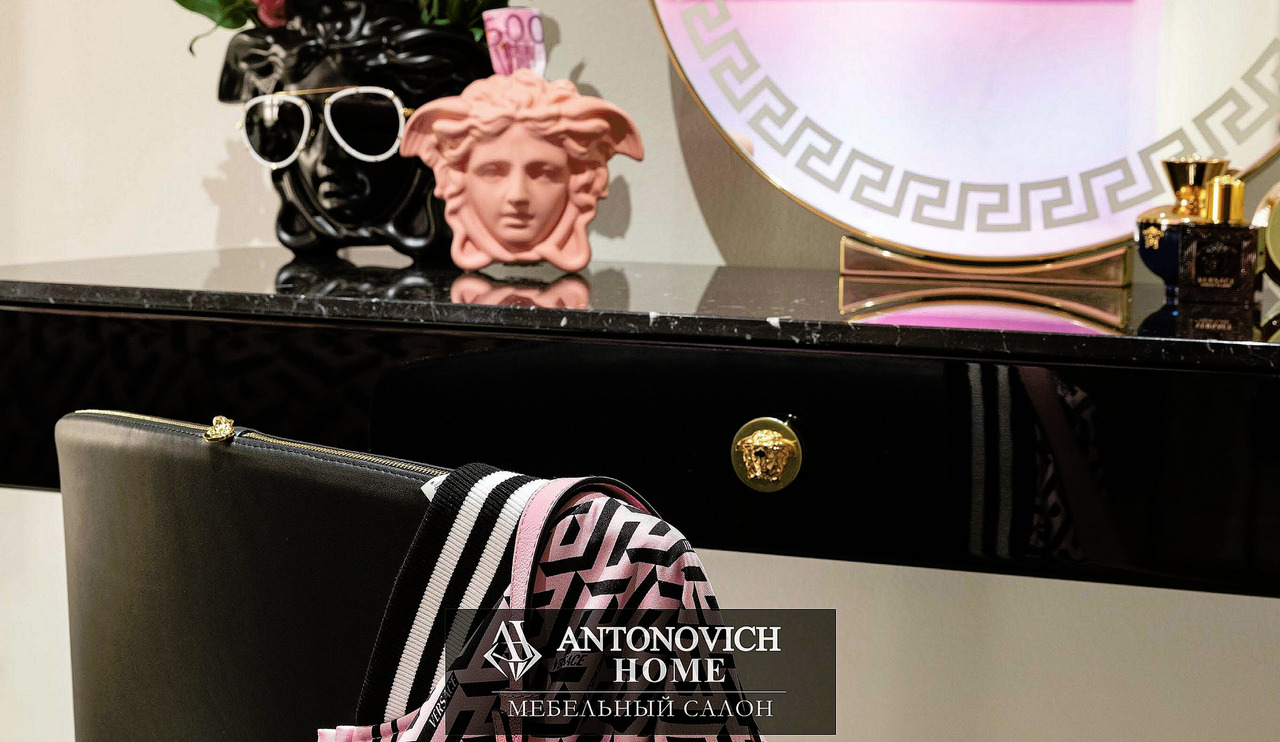 Versace Home Bedroom 2021, view 3