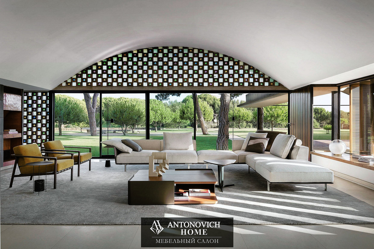 Molteni&C Gregor Modular Sofa, view 2