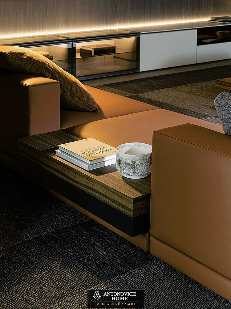 Molteni Group Marteen Sofa, view 14
