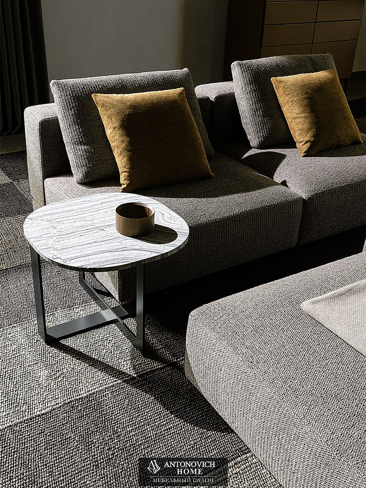 Molteni Group Marteen Sofa, view 12