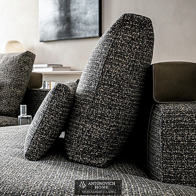 Molteni Group Octave Modular Sofa, view 2