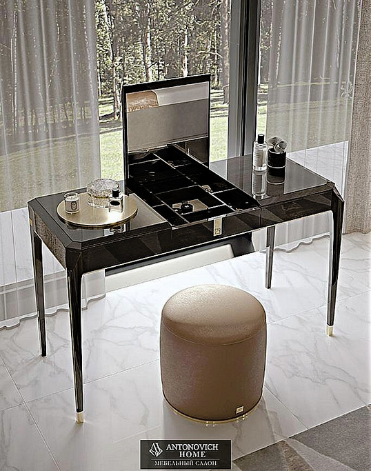 Francesco Pasi Icon Bedroom, view 5