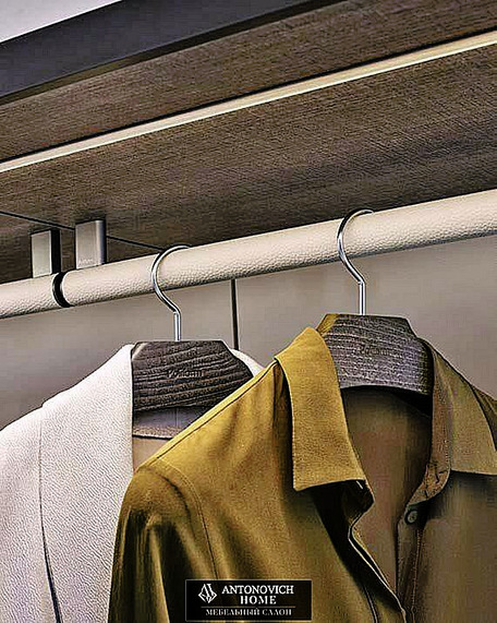 Poliform Ubik Walk-In Wardrobe System, view 3