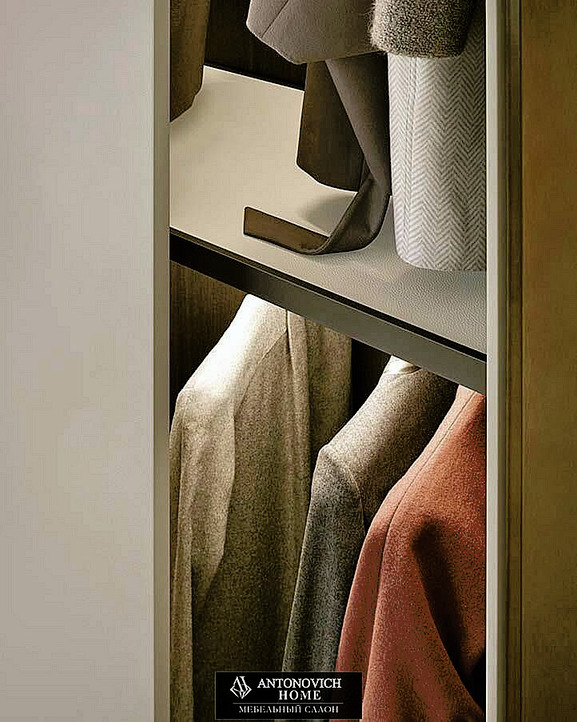 Poliform Ubik Walk-In Wardrobe System, view 5