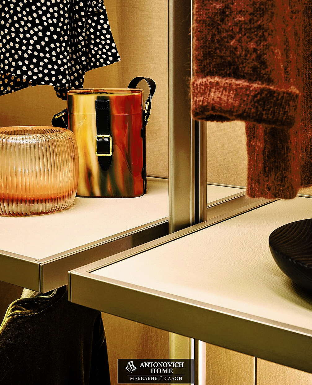 Poliform Lexington Modular Storage System, view 3