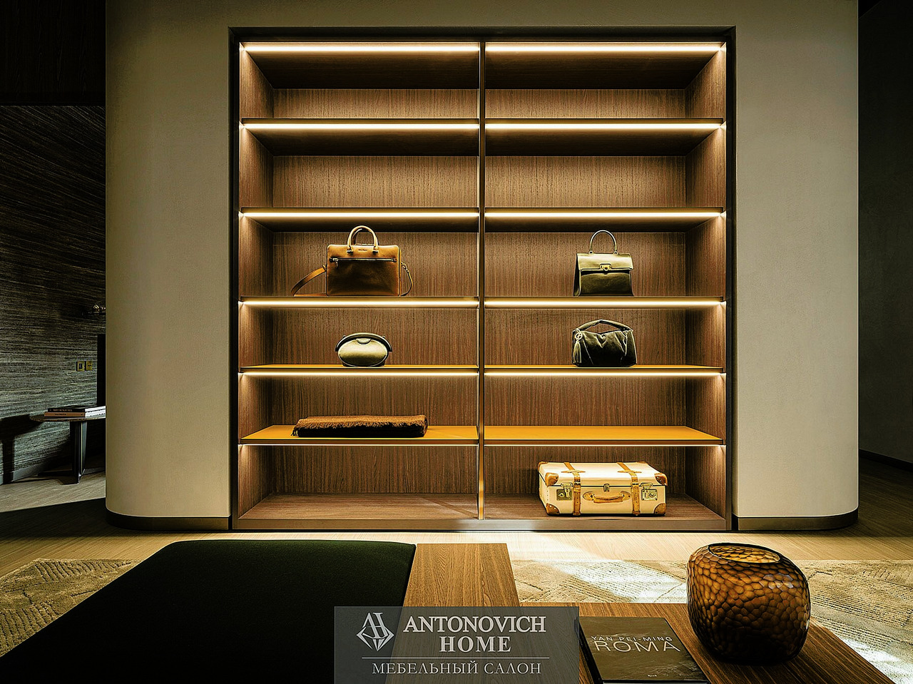 Molteni Group Gliss Master Walk-In Wardrobe, view 5