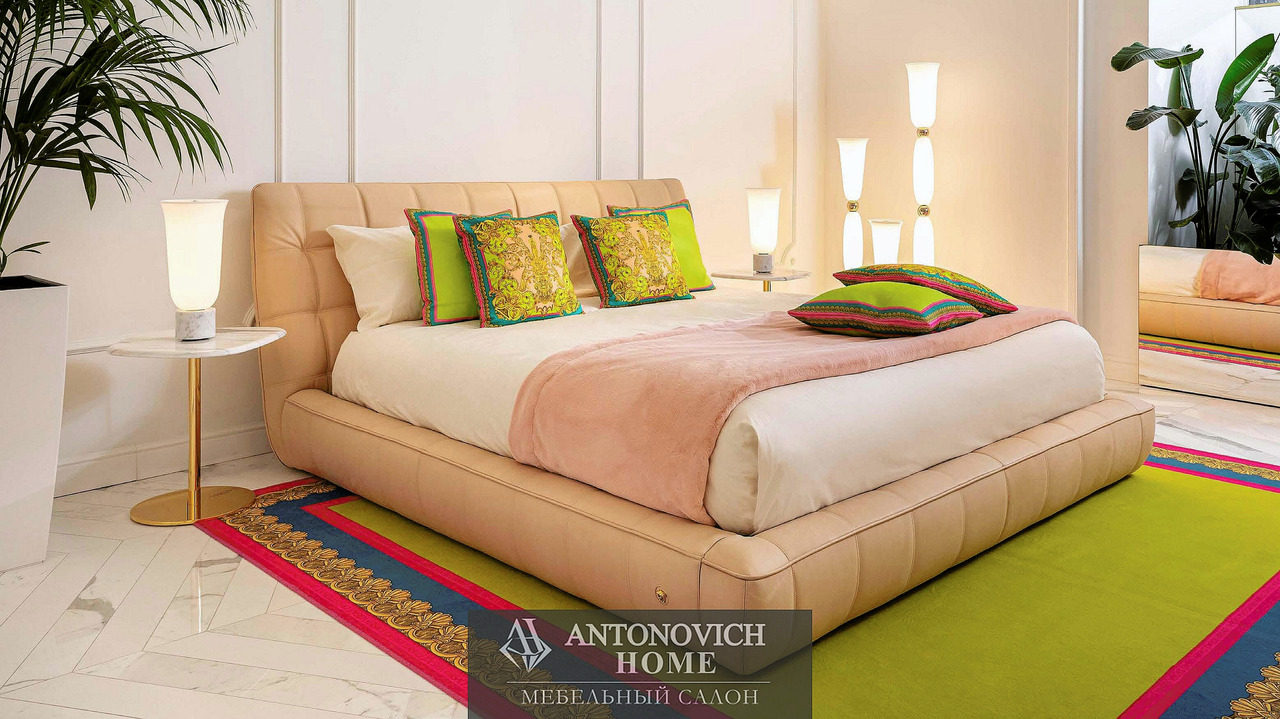 Versace LA MEDUSA Bedroom, view 6