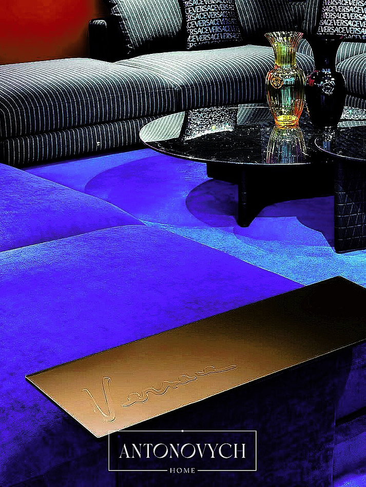 Versace Home V21 Signature Sofa, view 5