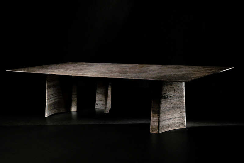 Henge Sisma Dining Table