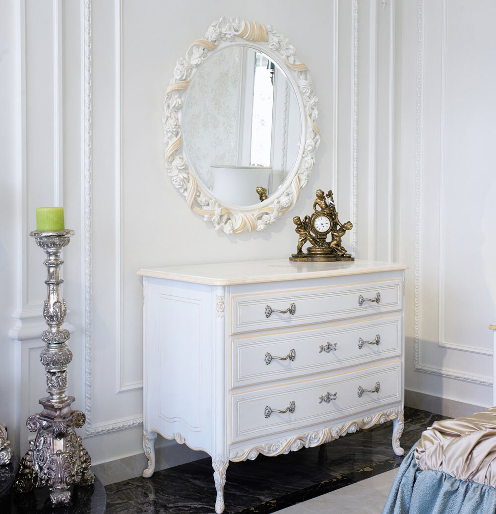 Savio Firmino Chest of Drawers and Mirror