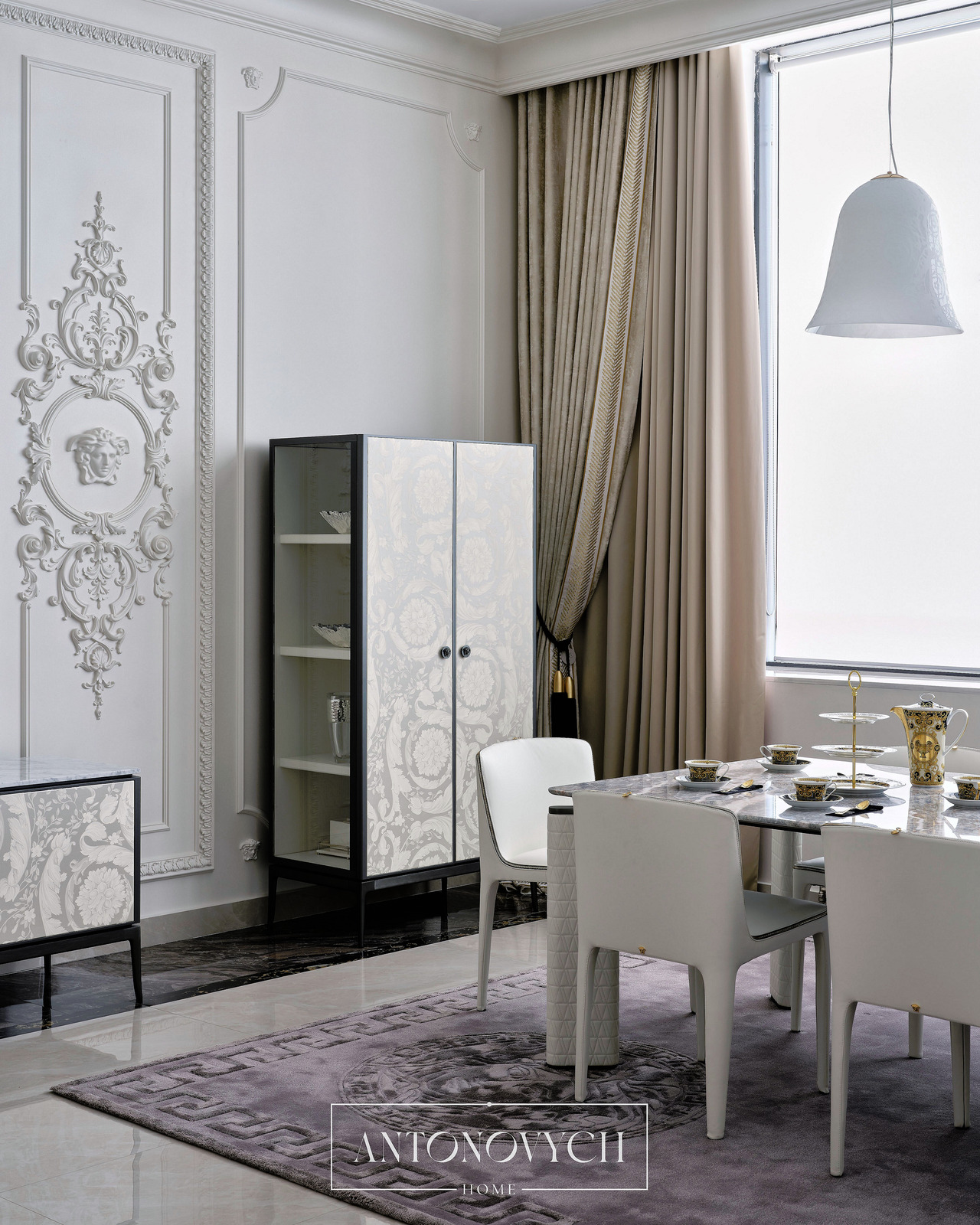 Versace Home Stiletto Display Cabinet, view 4