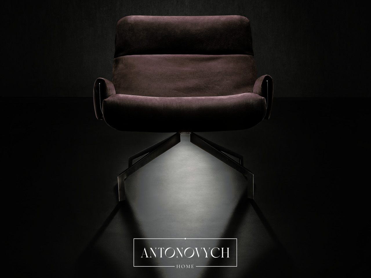 Henge Club-57 Armchair