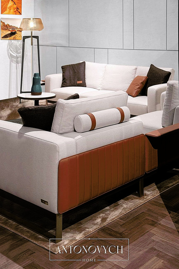 Aston Martin V290 Upholstered Furniture, view 6