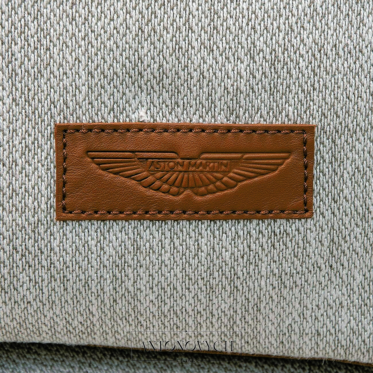 Aston Martin Living Room v210-w, view 9