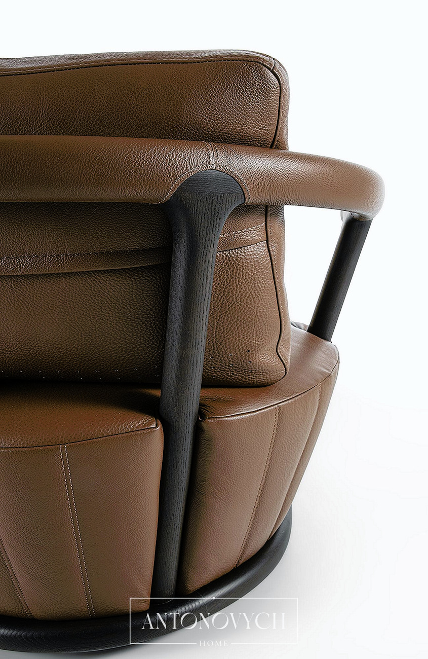 Vittoria Frigerio Mora Armchair, view 2