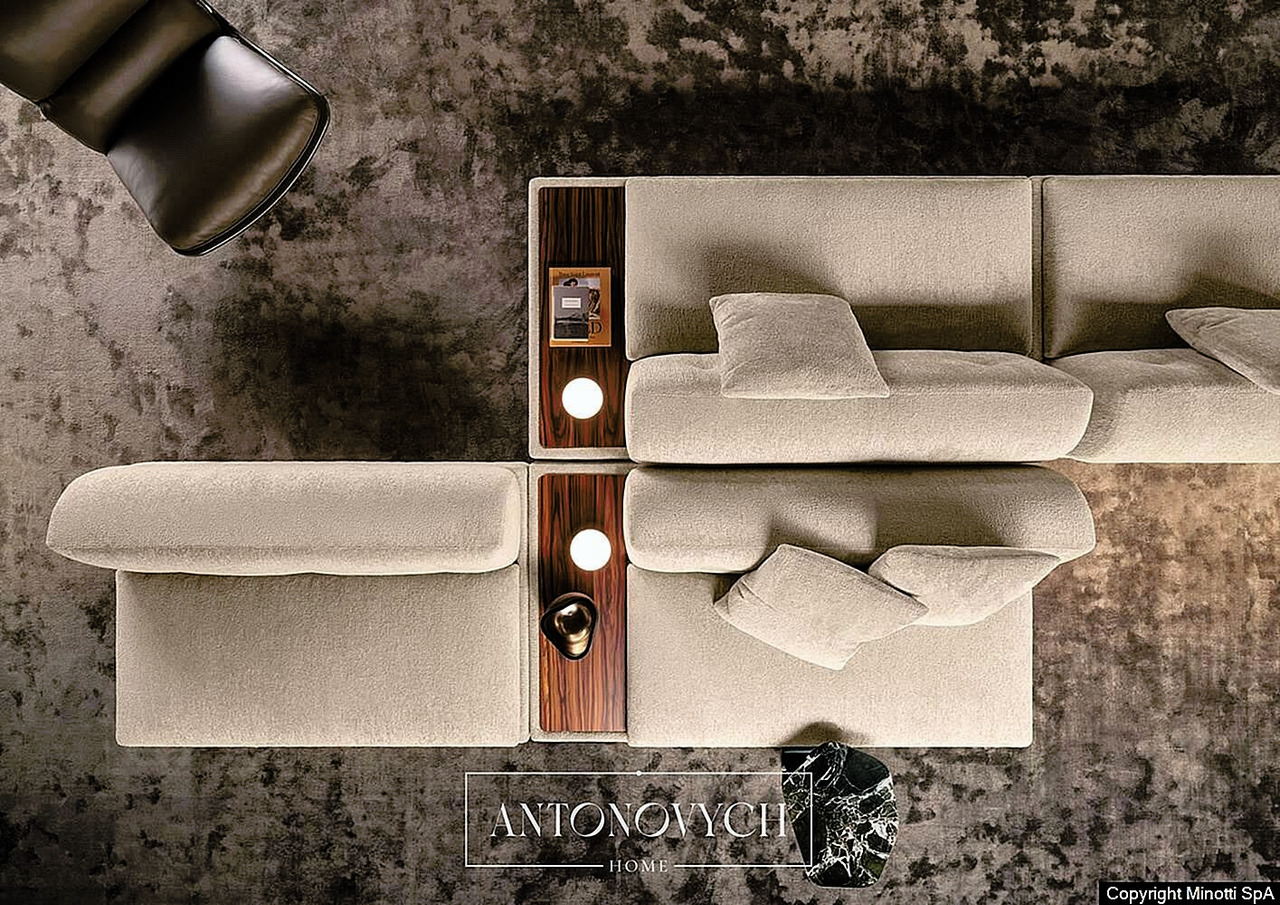 Minotti Supermoon Sofa, view 4
