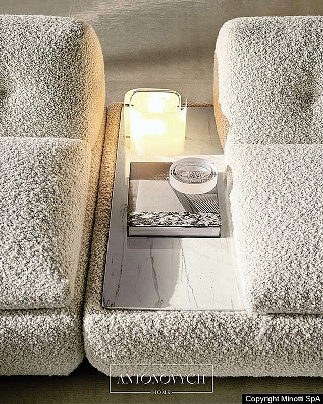 Minotti Supermoon Sofa, view 15