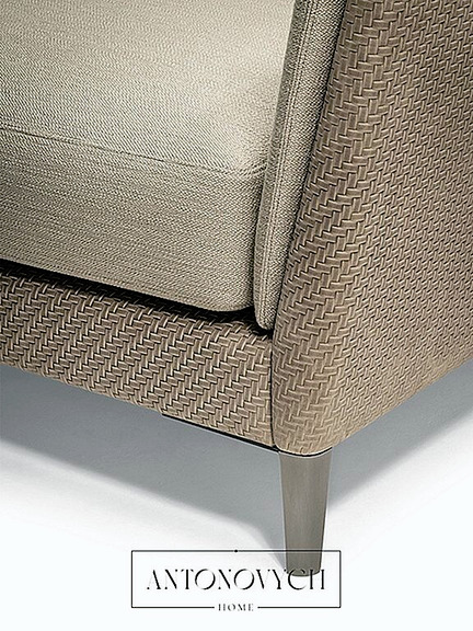 Poltrona Frau Bretagne Gran Comfort Sofa, view 6