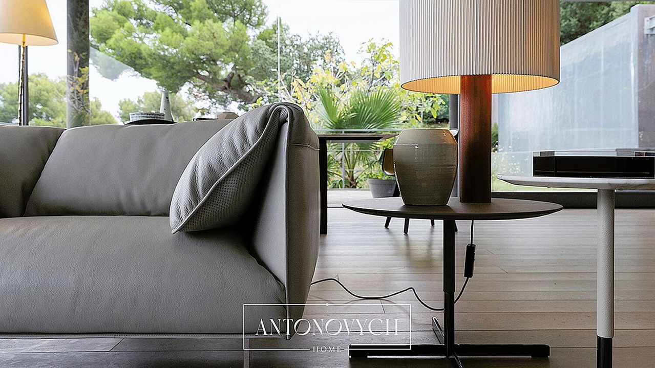 Poltrona Frau John-John Sofa, view 6