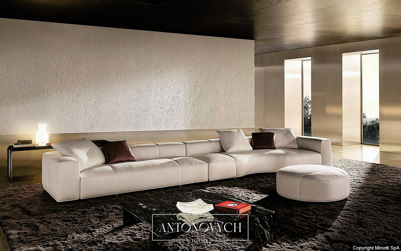 Minotti Yves Sofa, view 3