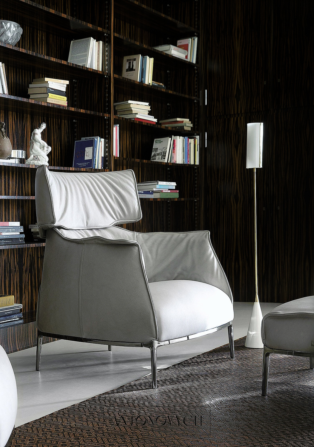 Poltrona Frau Archibald Armchair, view 8